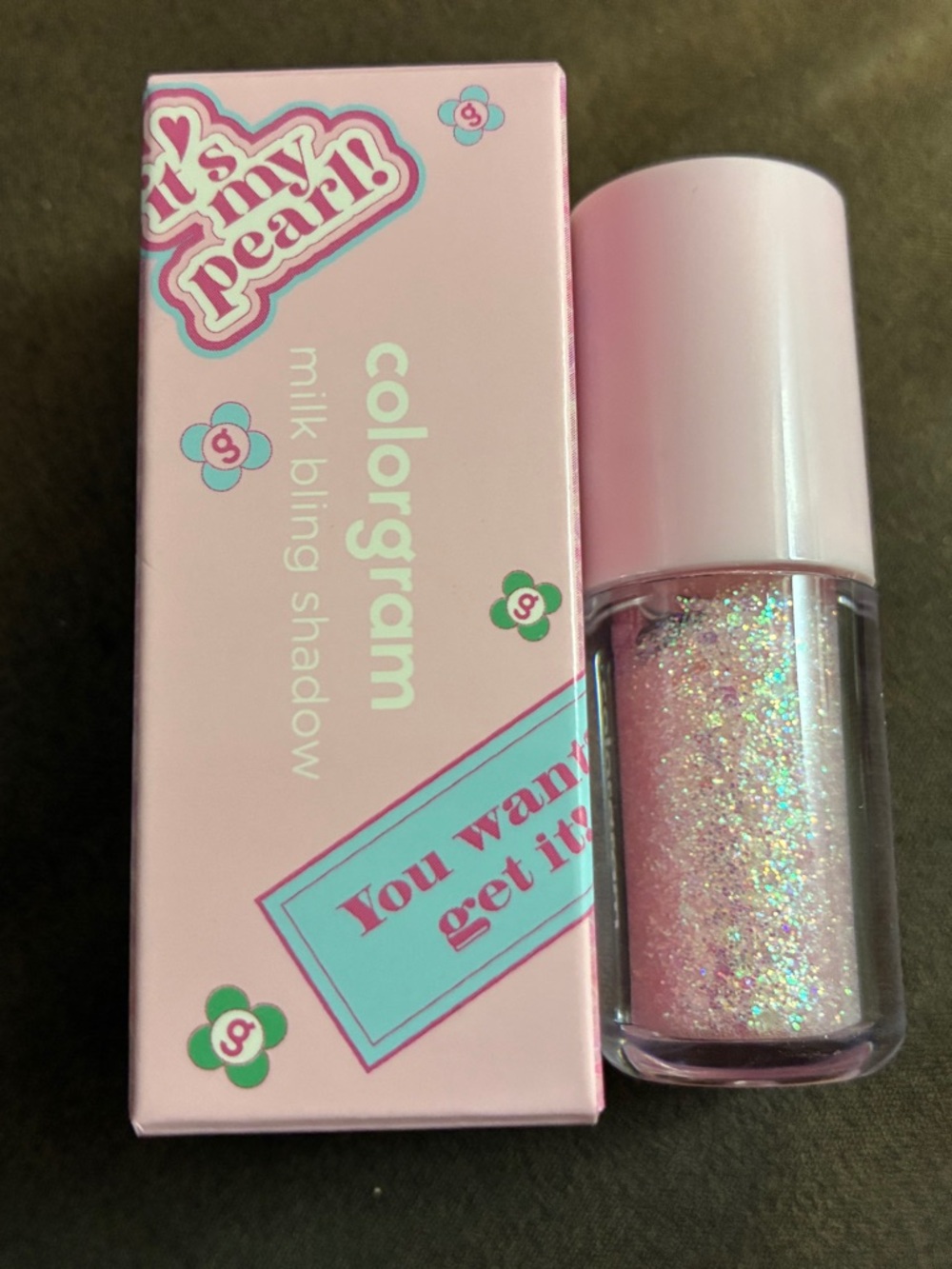 Colorgram milk bling eyeshadow in shade opal flash if you like glitter, get this - Picture 4 of 10